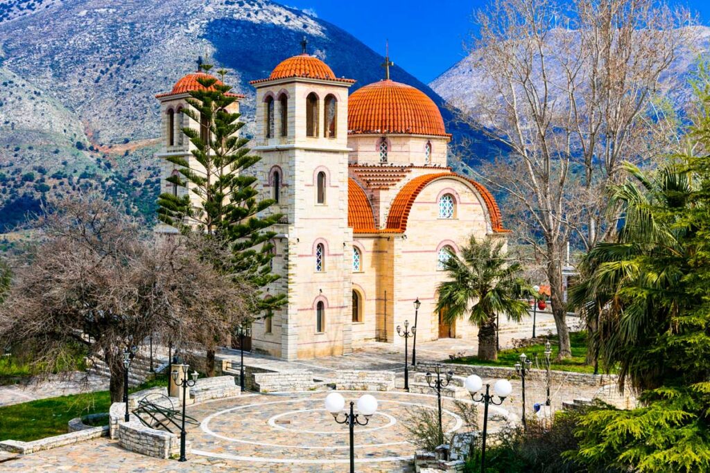 eglise chapelle cathedrale quelles differences