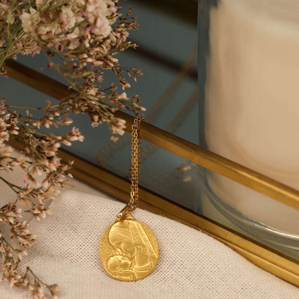 Exemple médailles de baptême